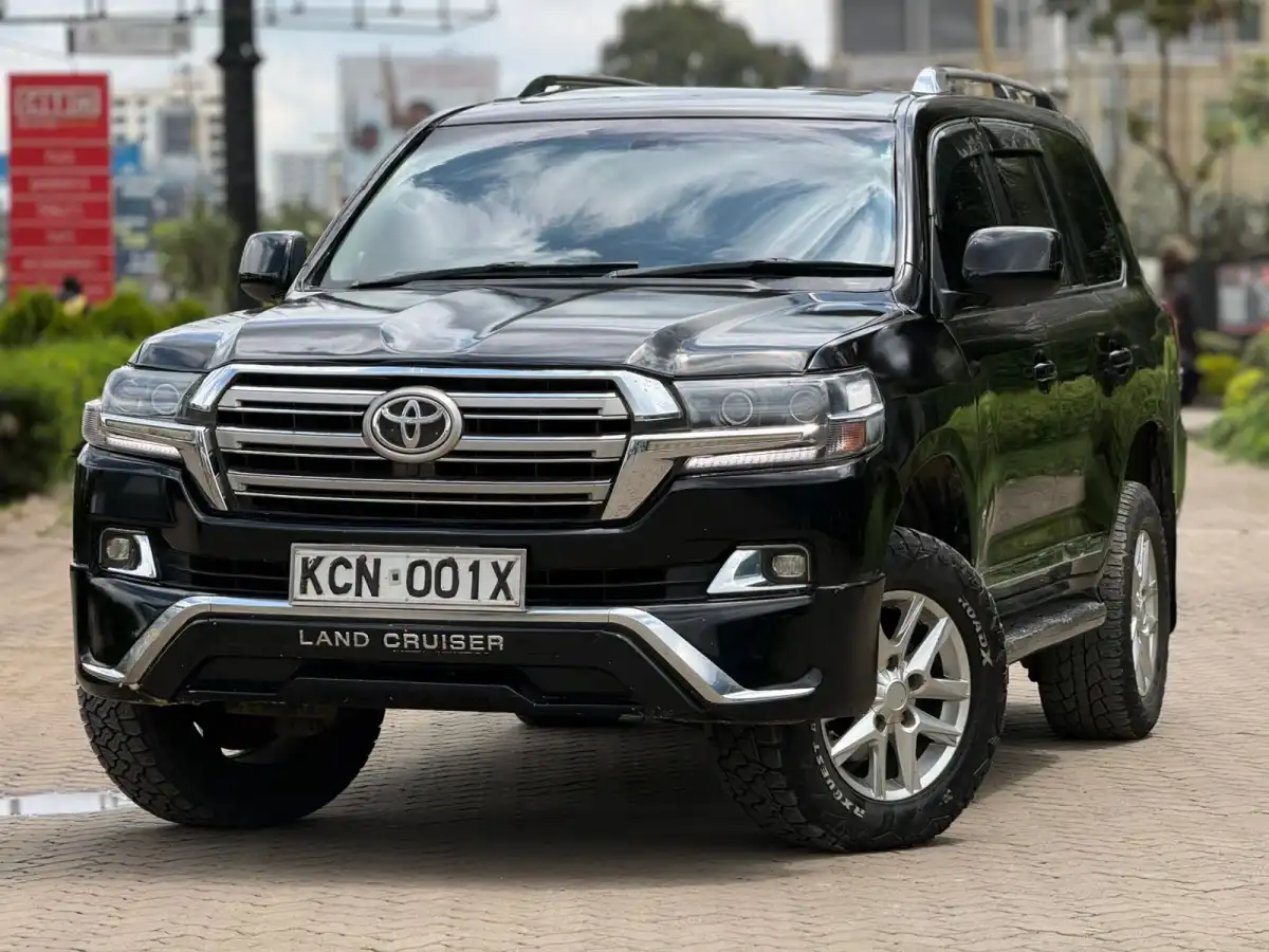 Toyota-Land_Cruiser_V8-