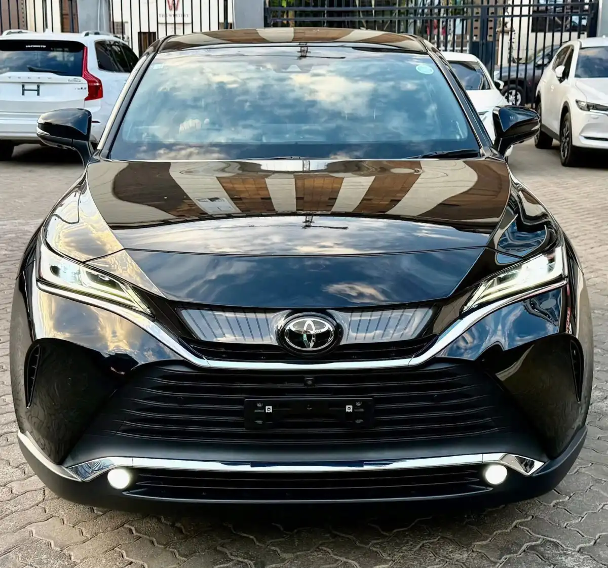 Toyota-Harrier-