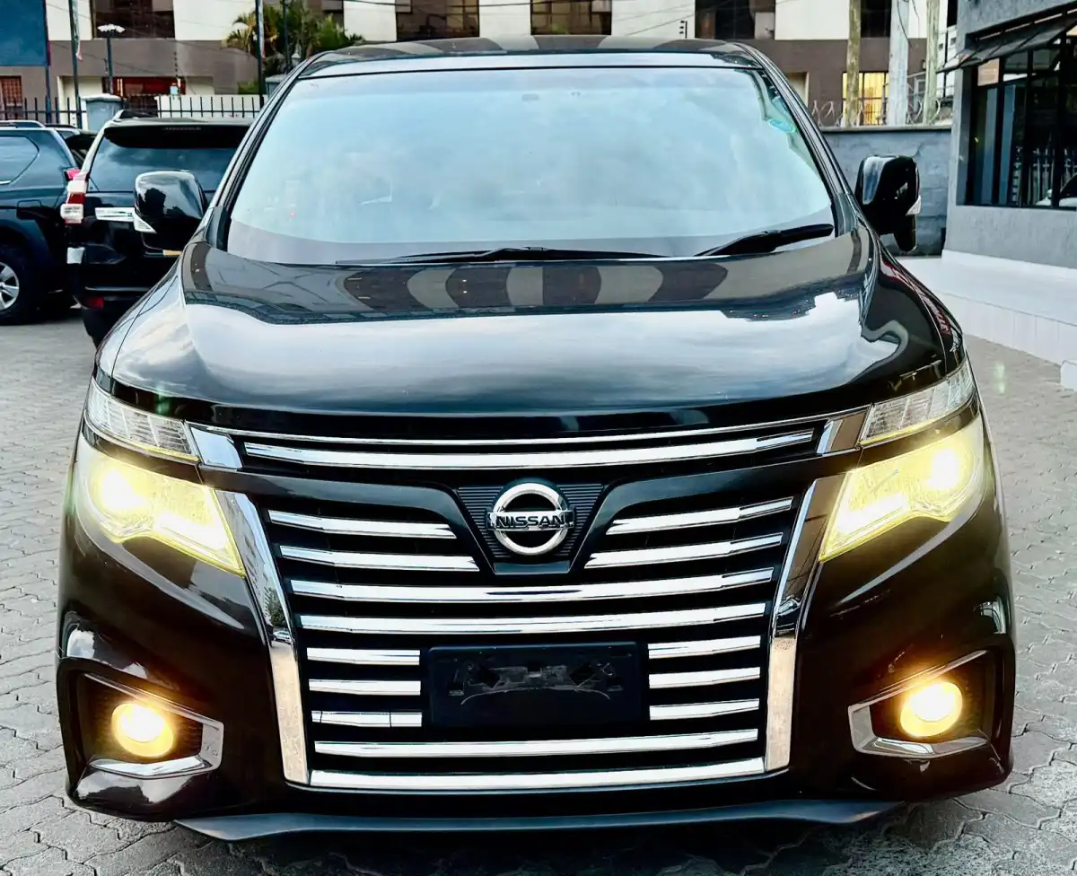 Nissan-Elgrand-