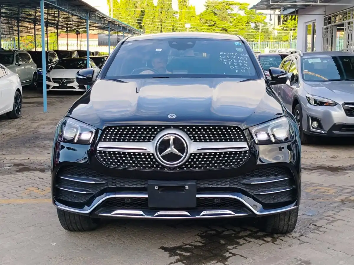 Mercedes_Benz-GLE_400d_4Matic-