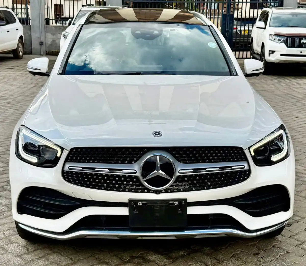 Mercedes_Benz-GLC_220d-
