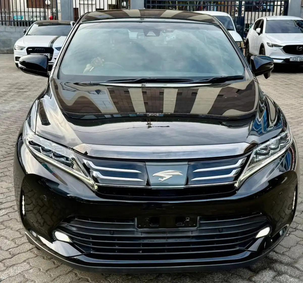 Toyota-Harrier-