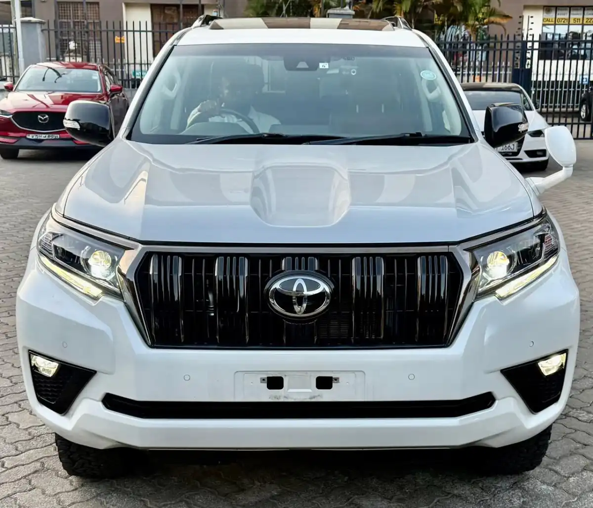 Toyota-Land_cruiser_Prado_TX-