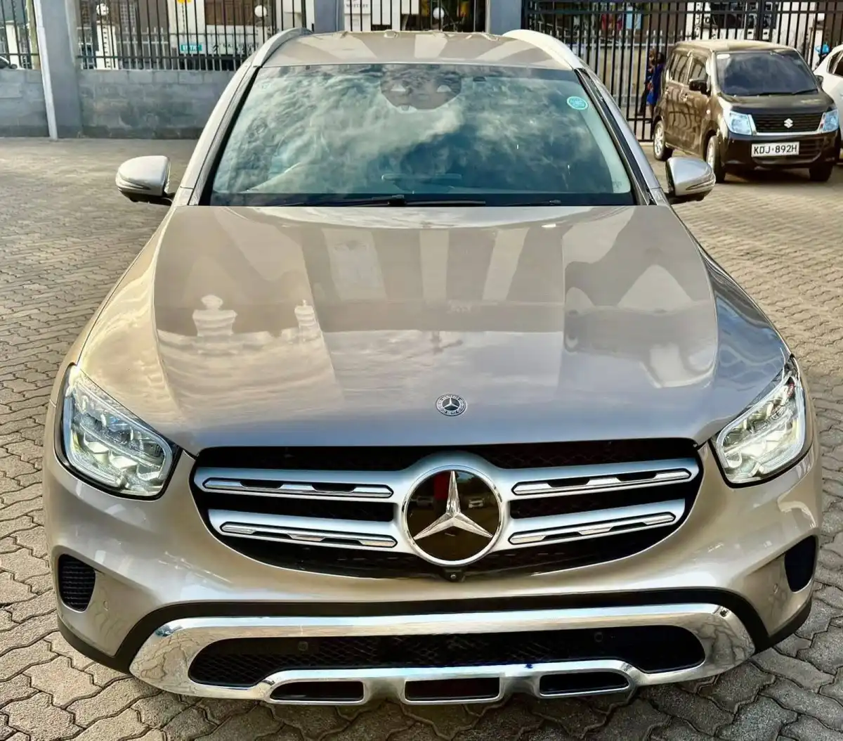 Mercedes_Benz-GLC_220d-