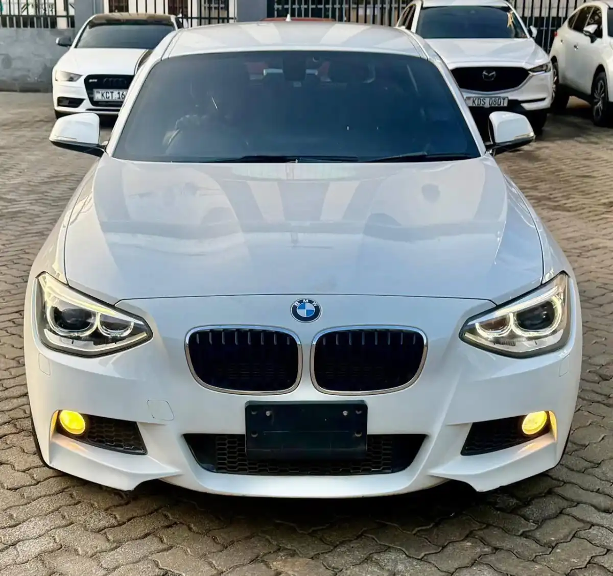 BMW-120i-