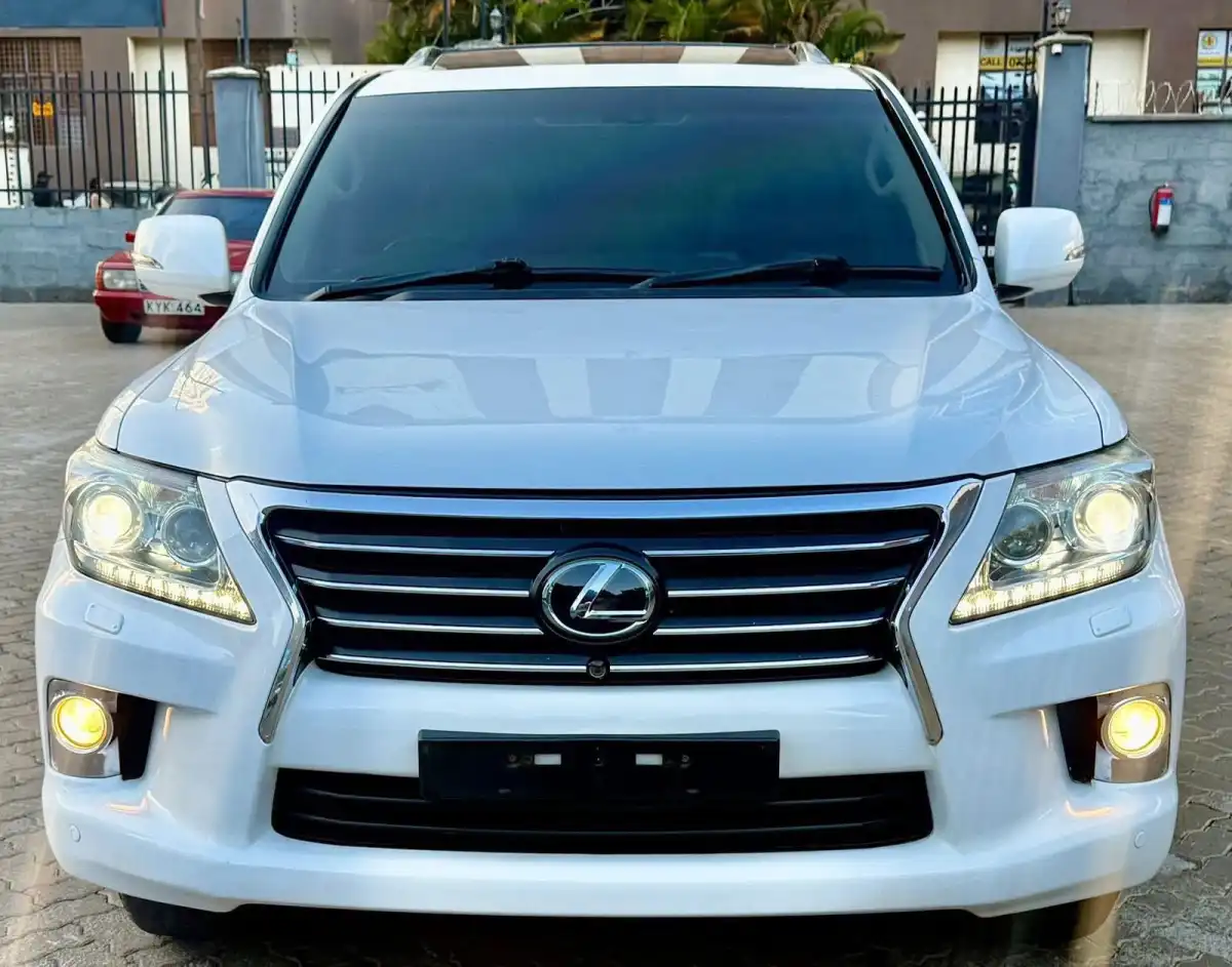 LEXUS-LX_570-
