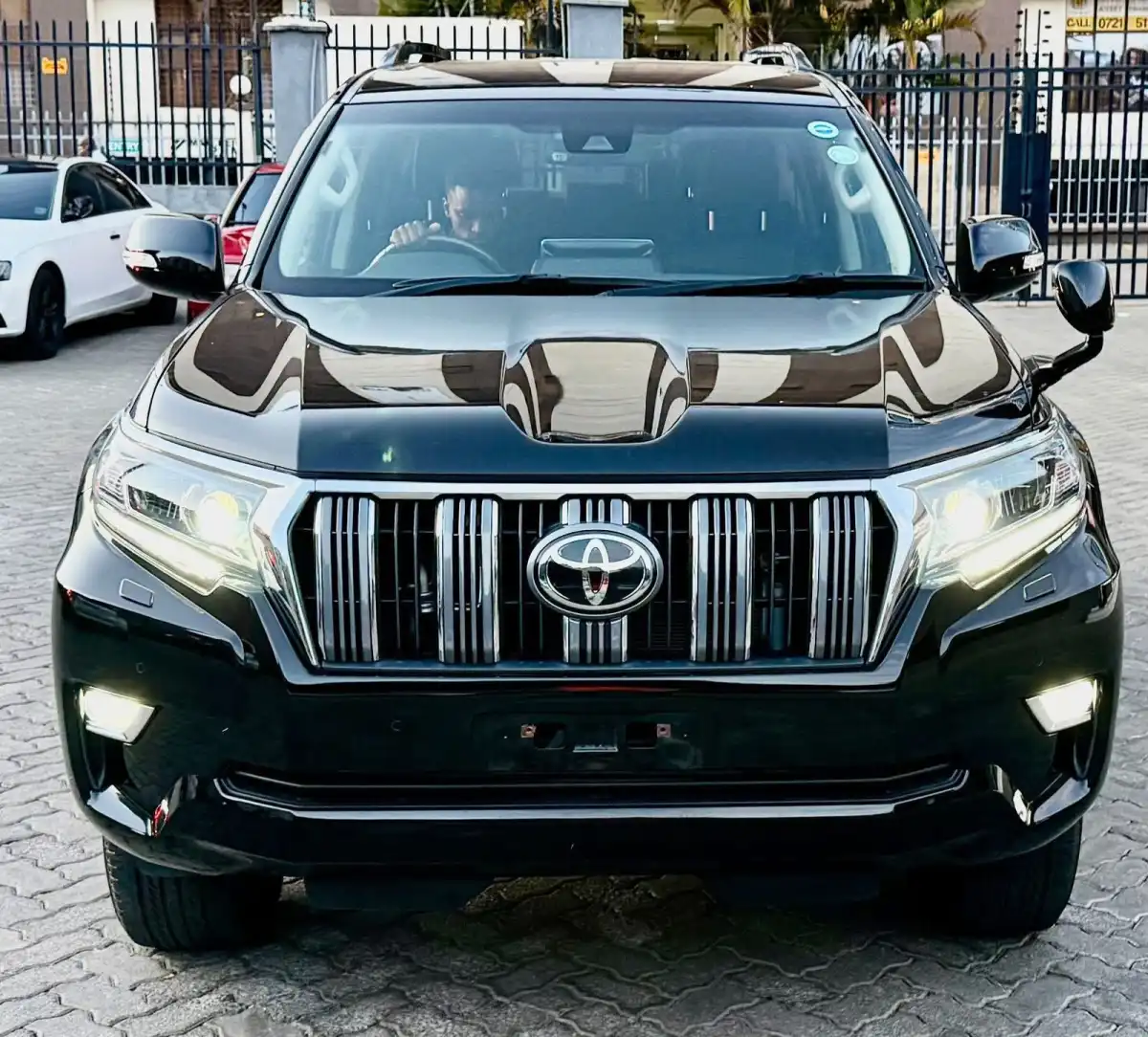 Toyota-Land_cruiser_Prado_TX-