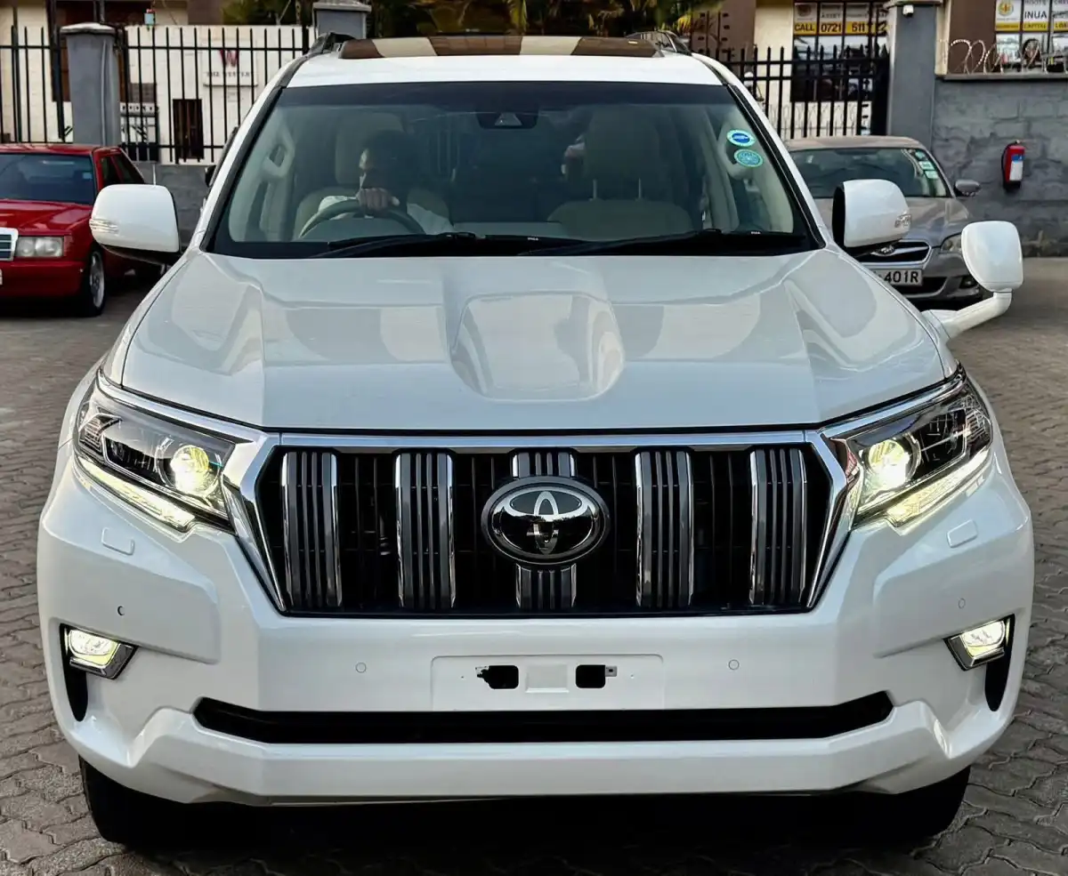 Toyota-LAND_CRUISER_PRADO-