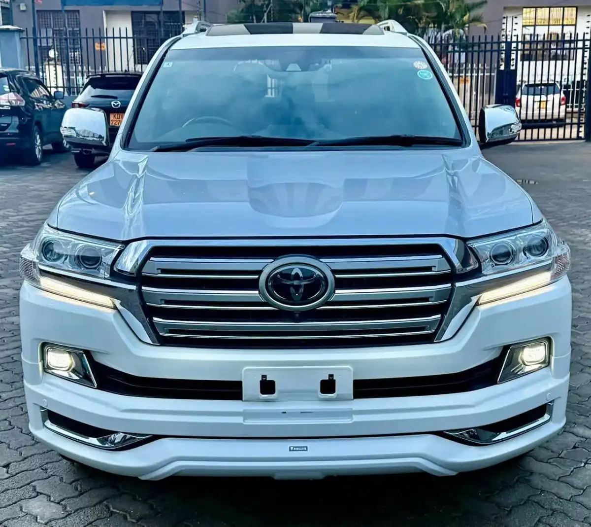Toyota-Landcruiser_Zx-