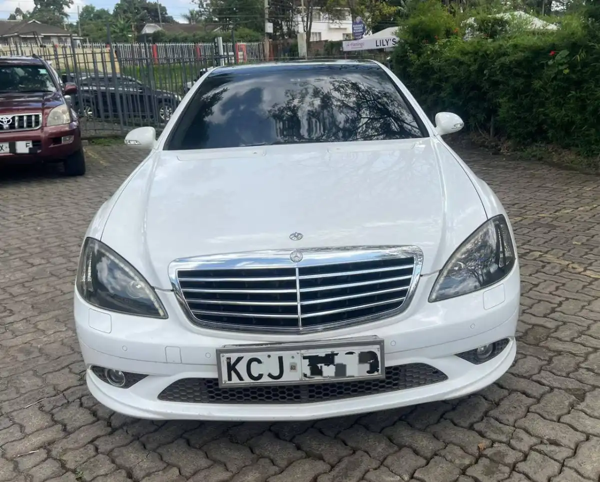 Mercedes_Benz-S350-
