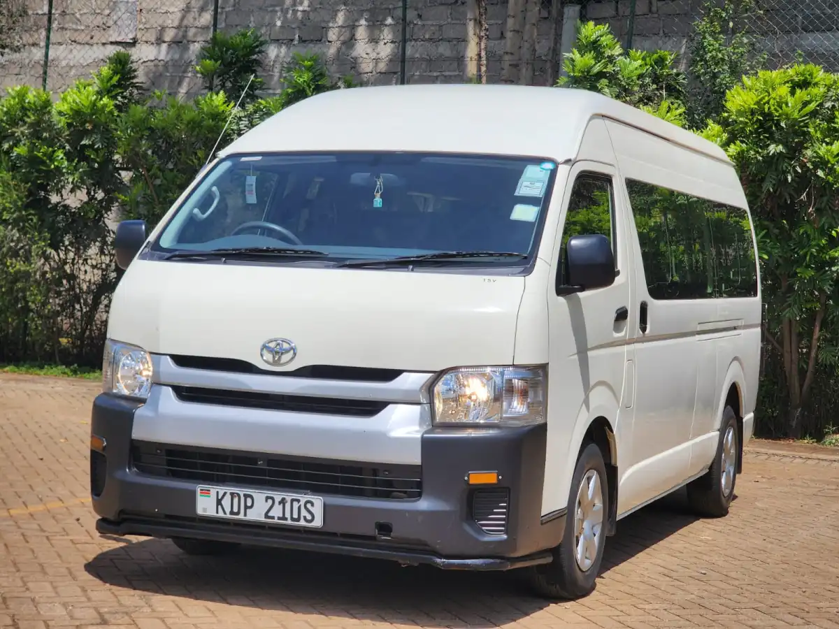 Toyota-Hiace_9L-