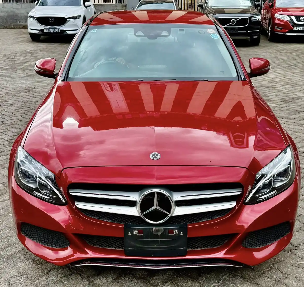 Mercedes_Benz-C200-