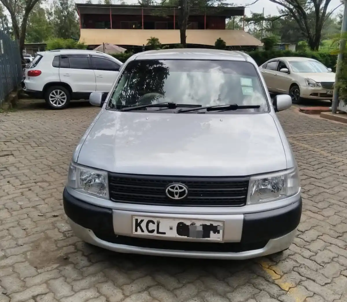 Toyota-Probox-
