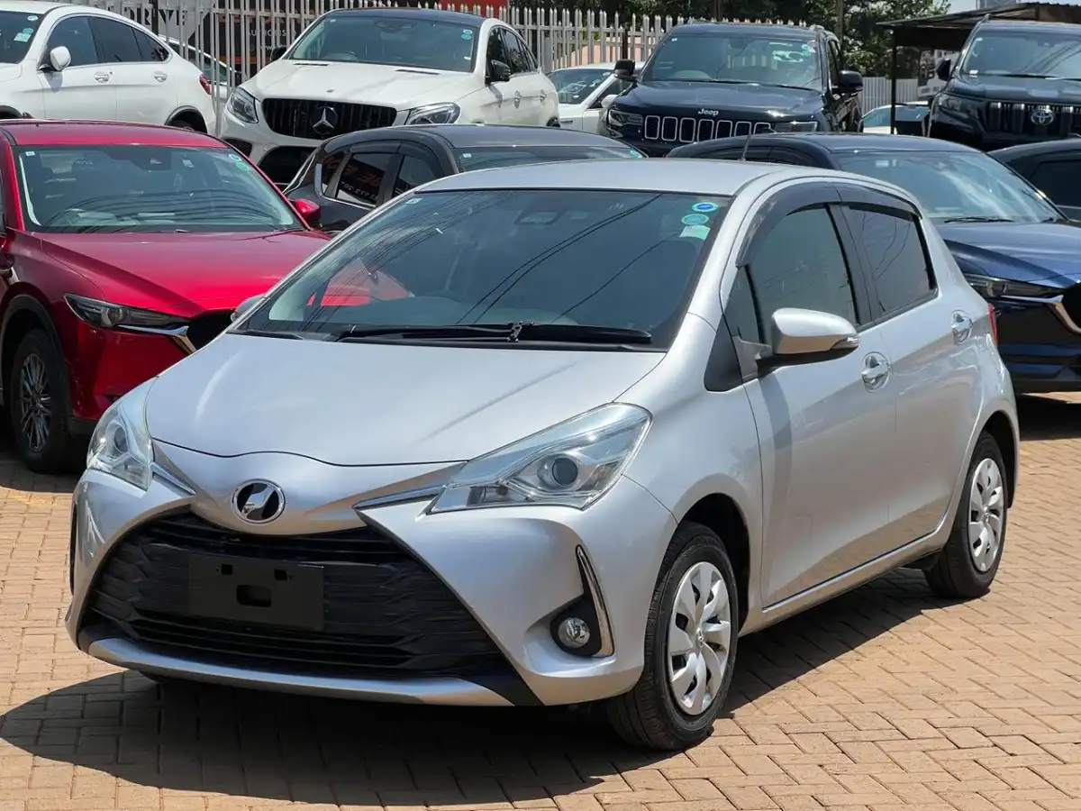 Toyota-Vitz-