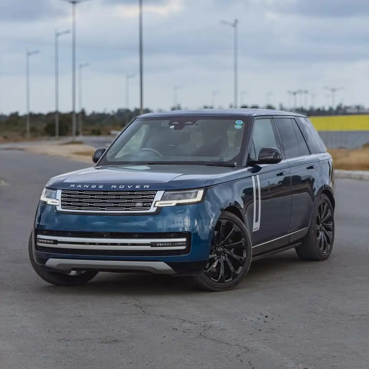 RANGE_ROVER-Vogue_Autobiography-