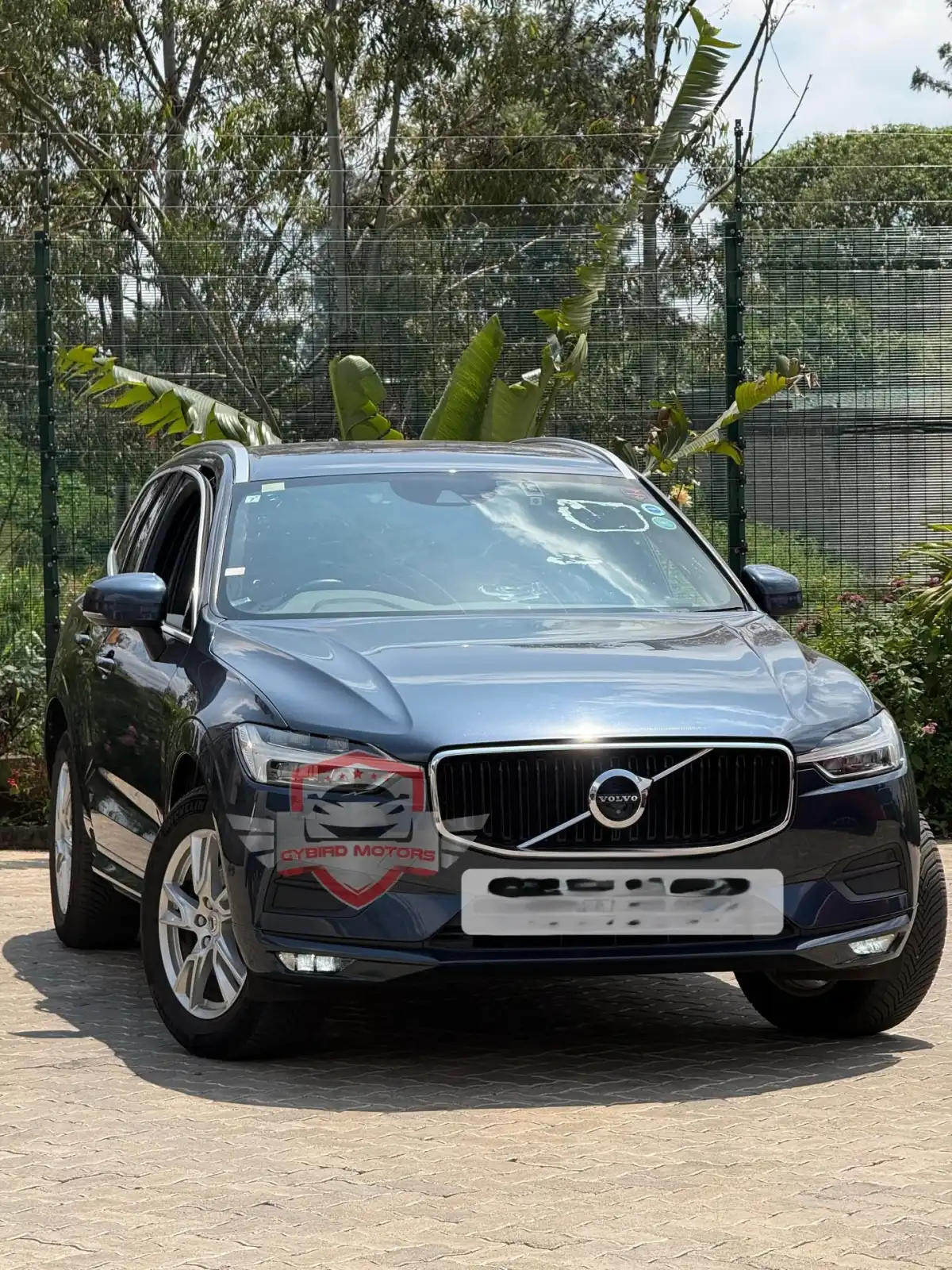 VOLVO-XC60-