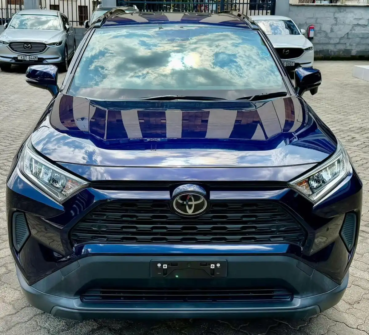 Toyota-RAV4-