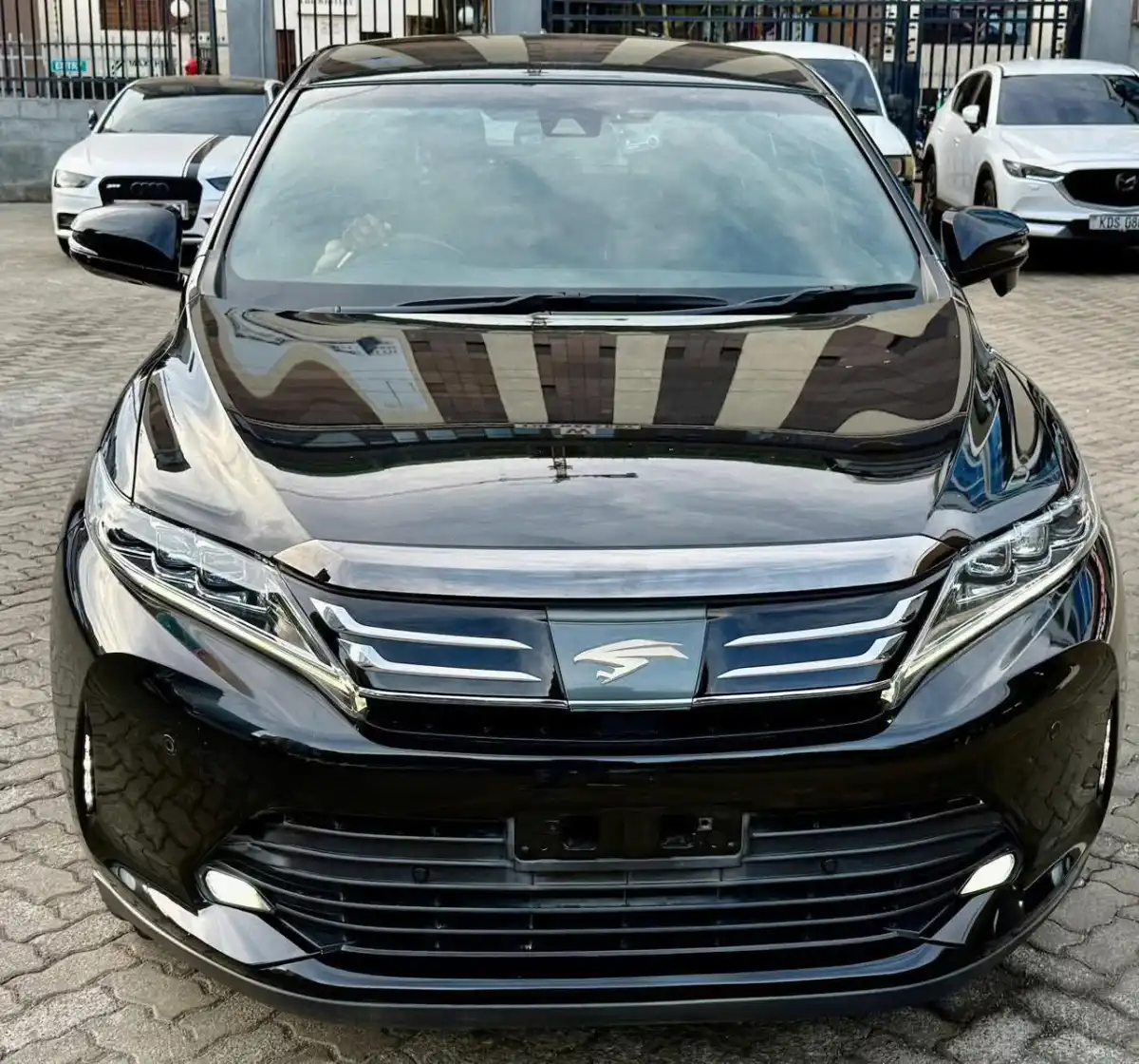 Toyota-Harrier-