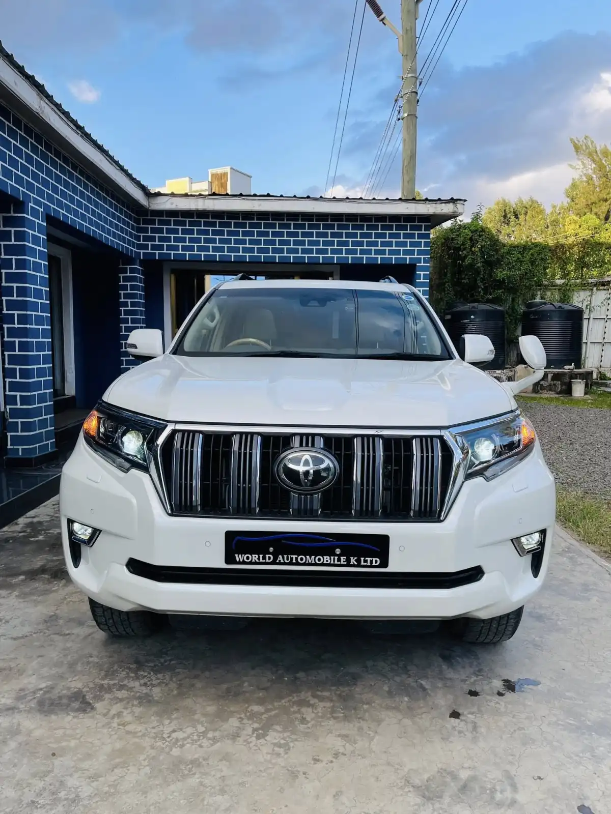Toyota-Land_cruiser_Prado_TX-L-