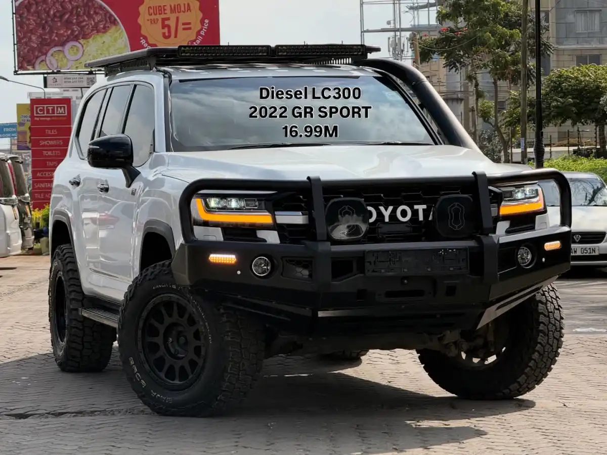 Toyota-Land_Cruiser_GR-