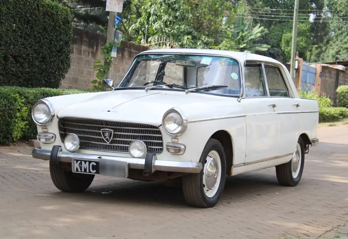 PEUGEOT-404-