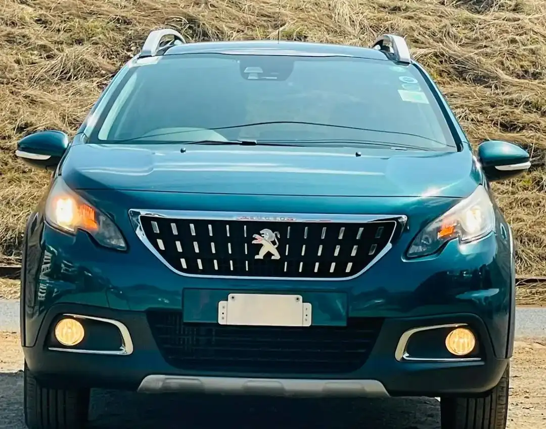 PEUGEOT-2008-