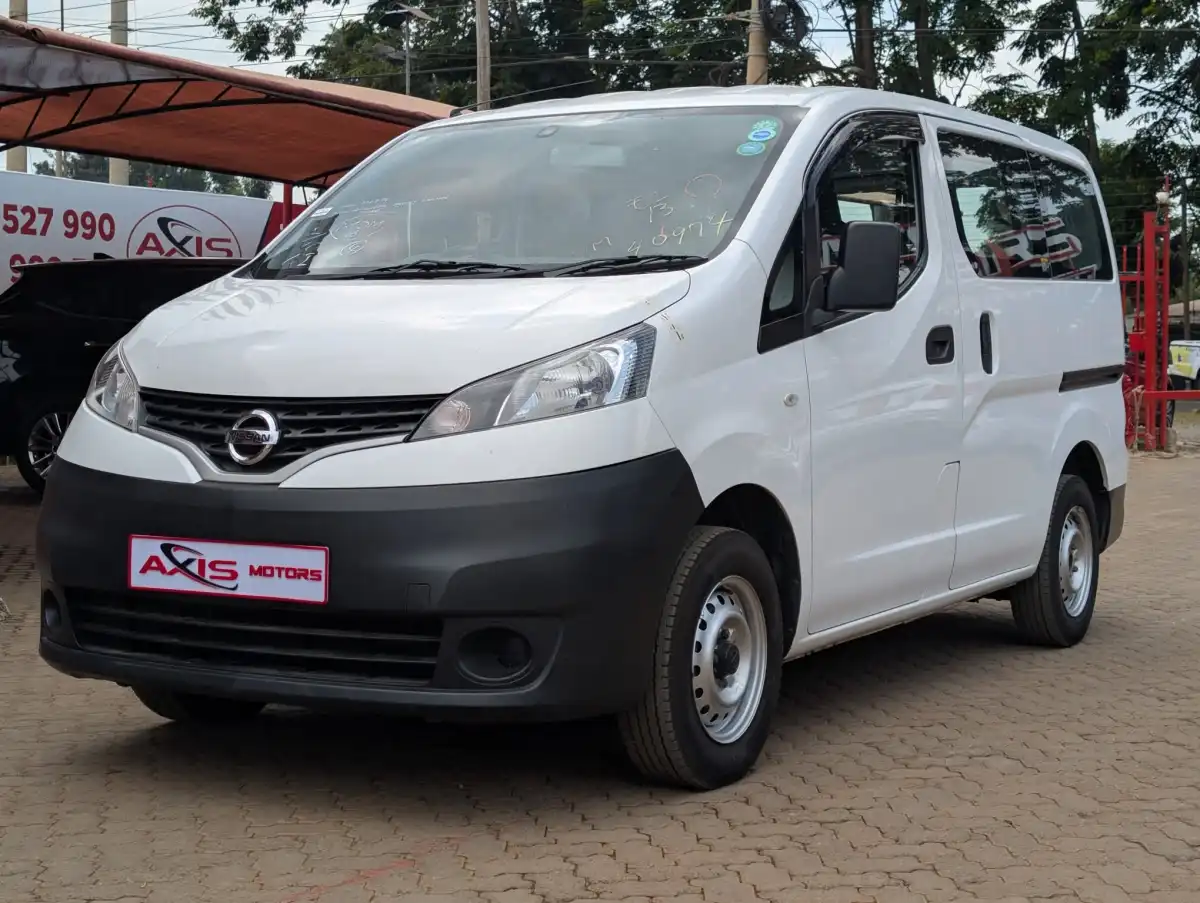 Nissan-NV200-