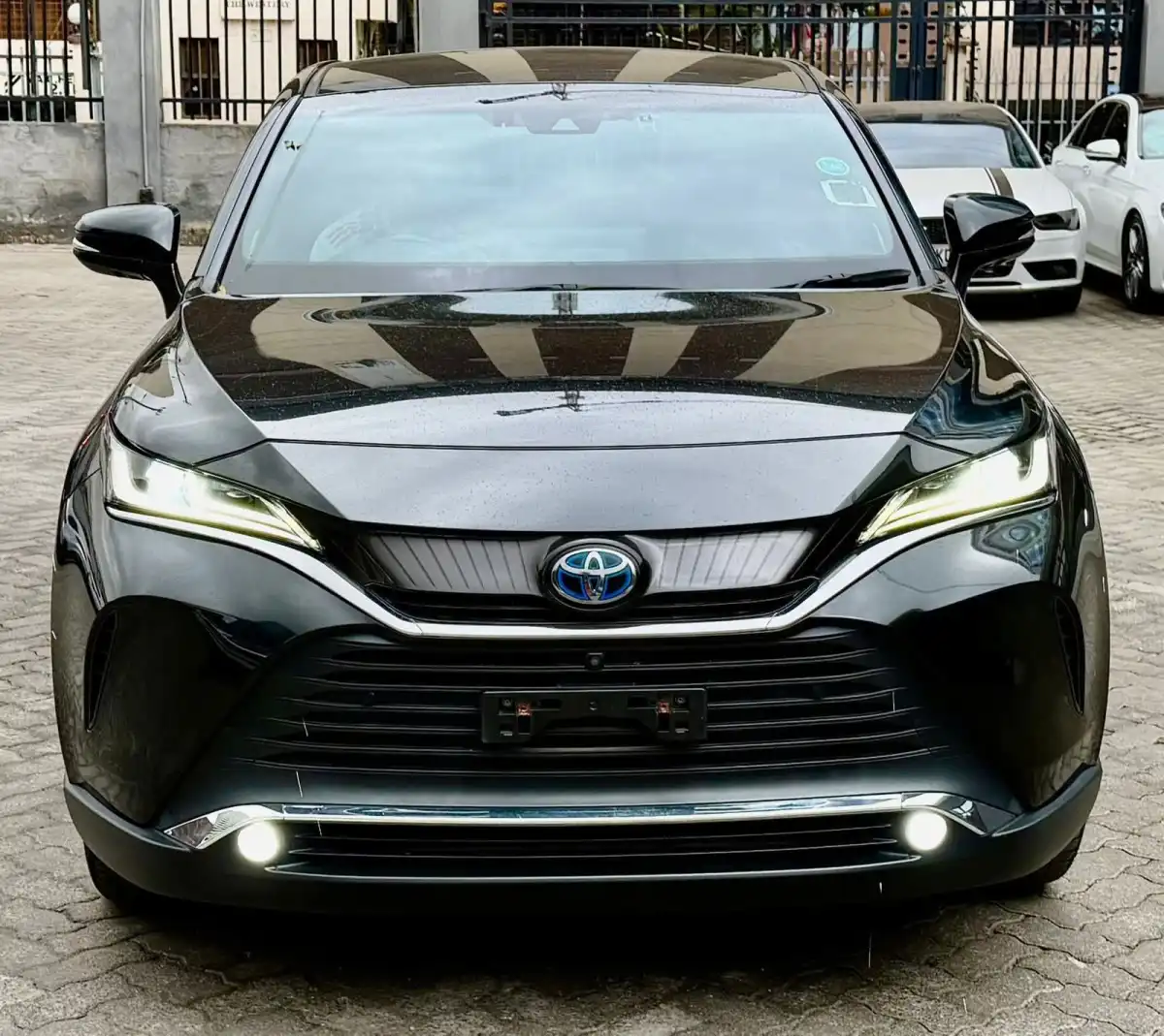 Toyota-Harrier-
