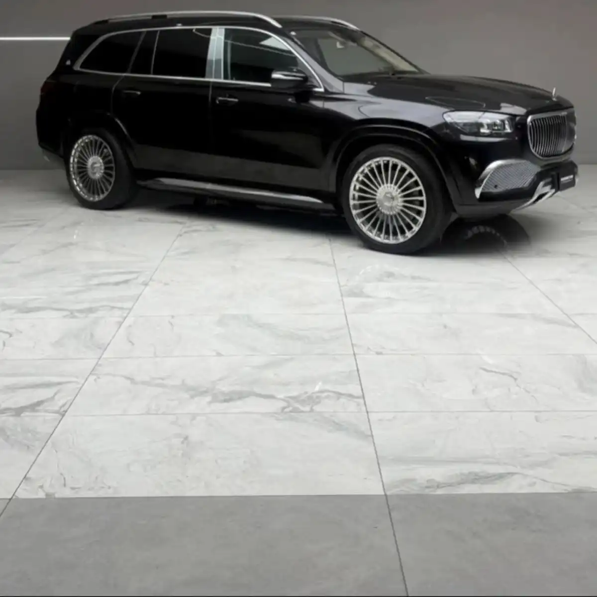 Mercedes_Benz-GLS_400d-