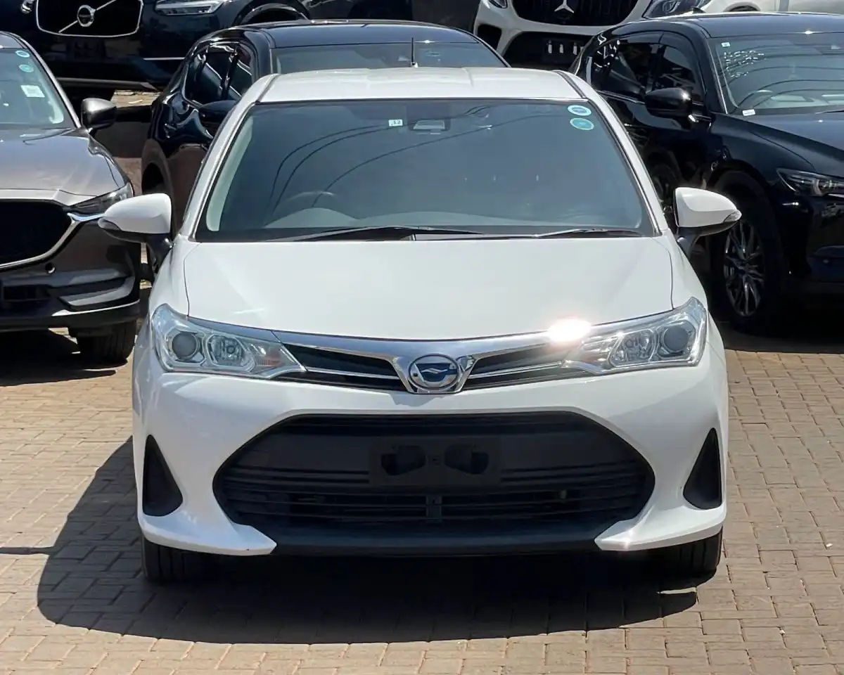 Toyota-Fielder-