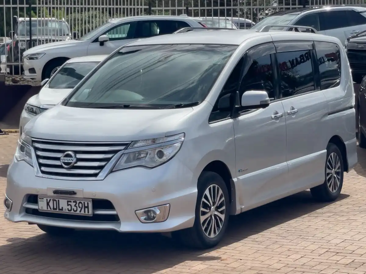 Nissan-Serena-
