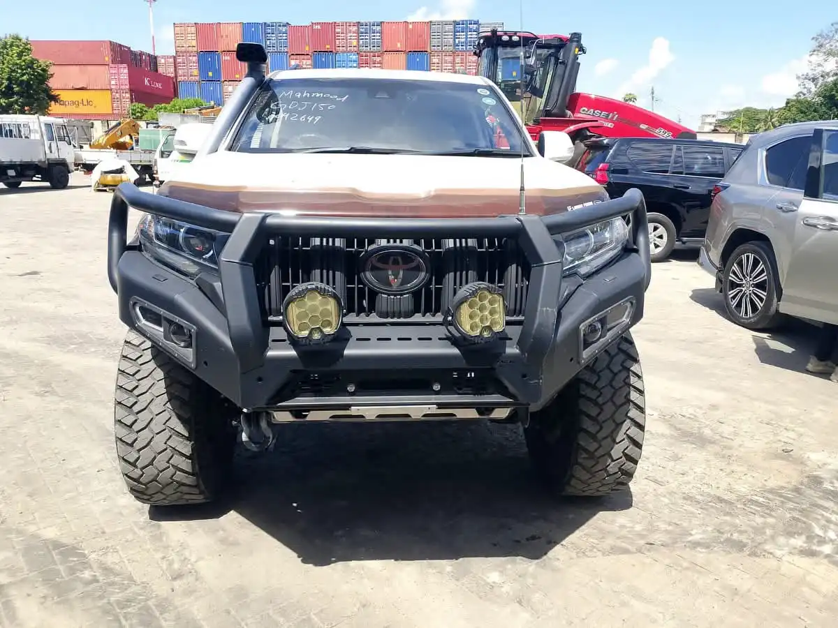 Toyota-LAND_CRUISER_PRADO-