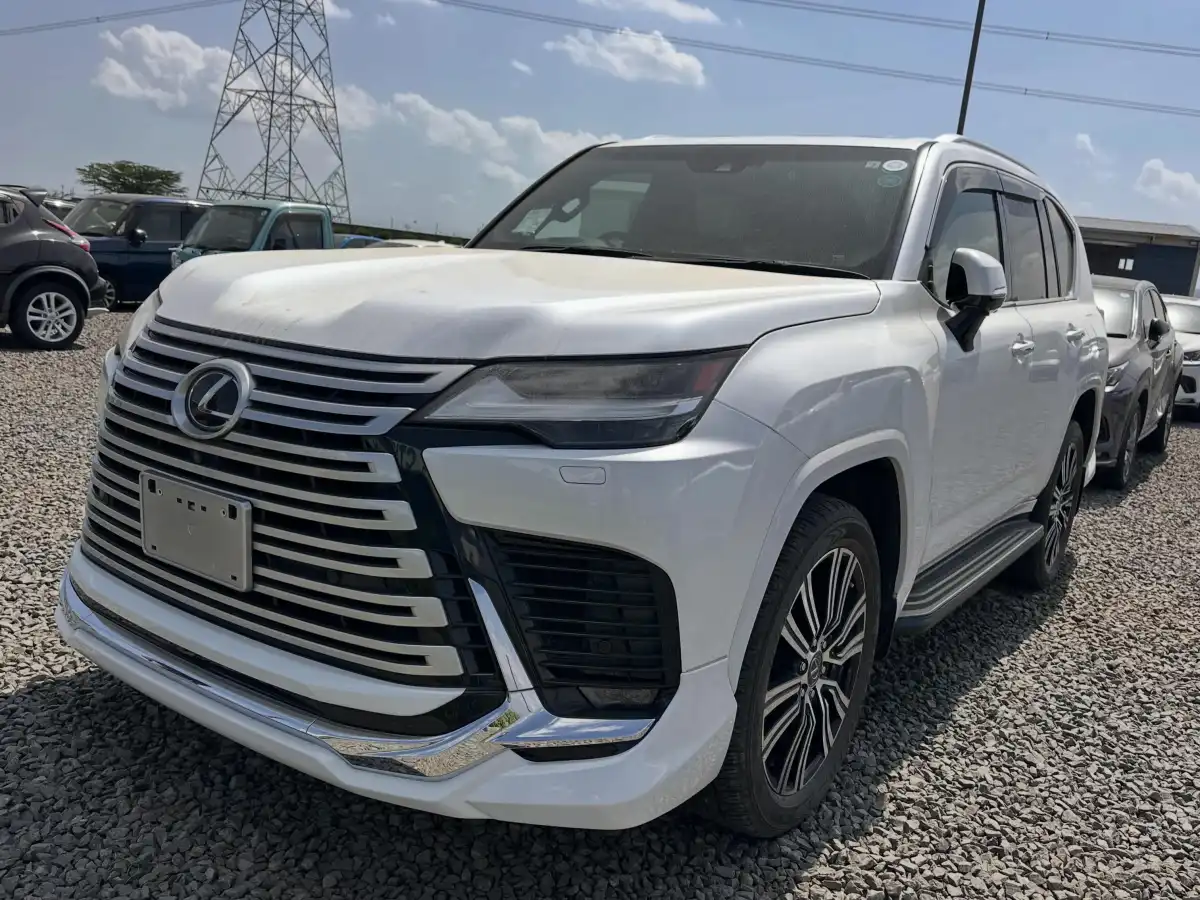 LEXUS-LX_600-