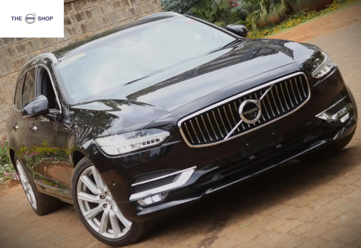 VOLVO-V90-