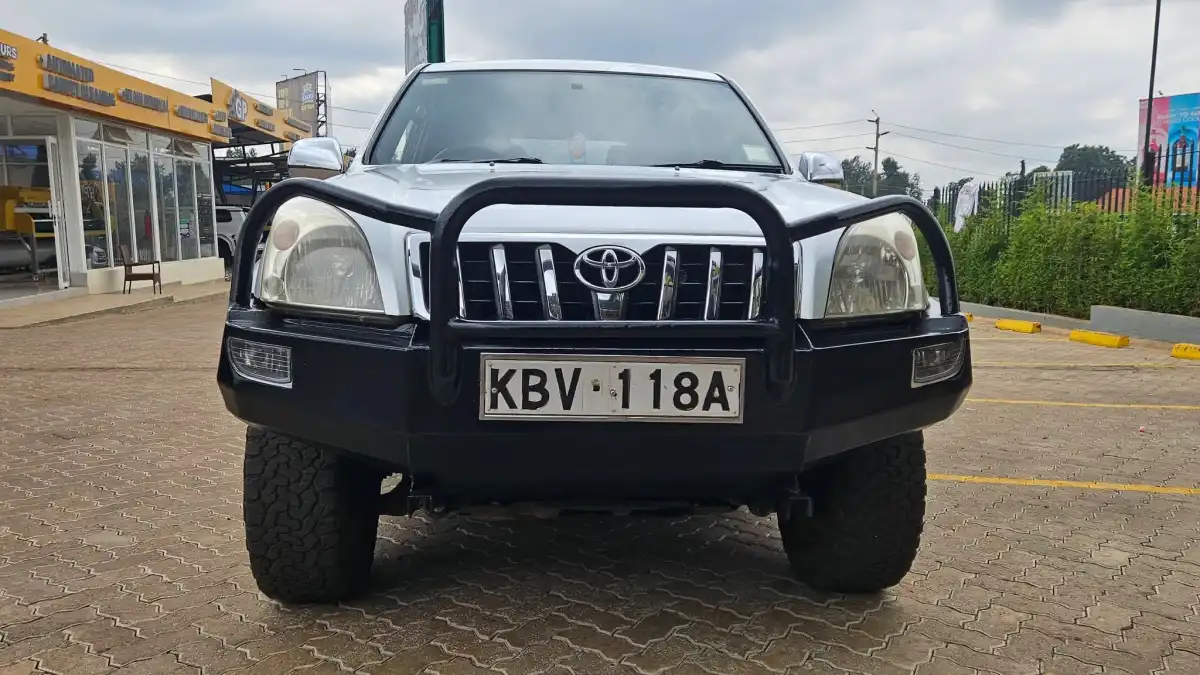 Toyota-Land_cruiser_Prado_j120-