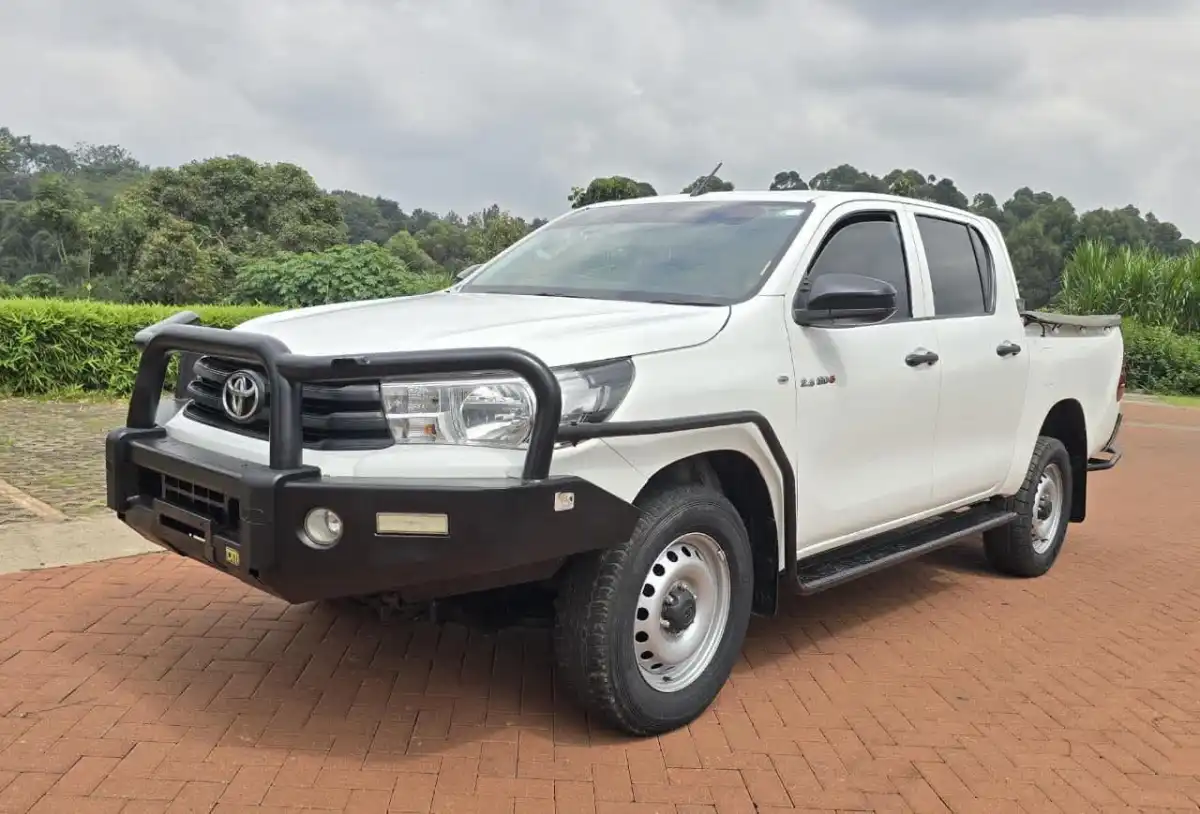 Toyota-Hilux-