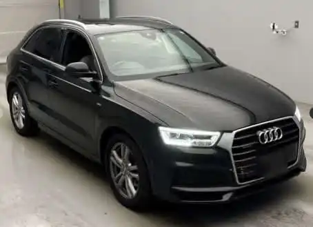 AUDI-Q3-