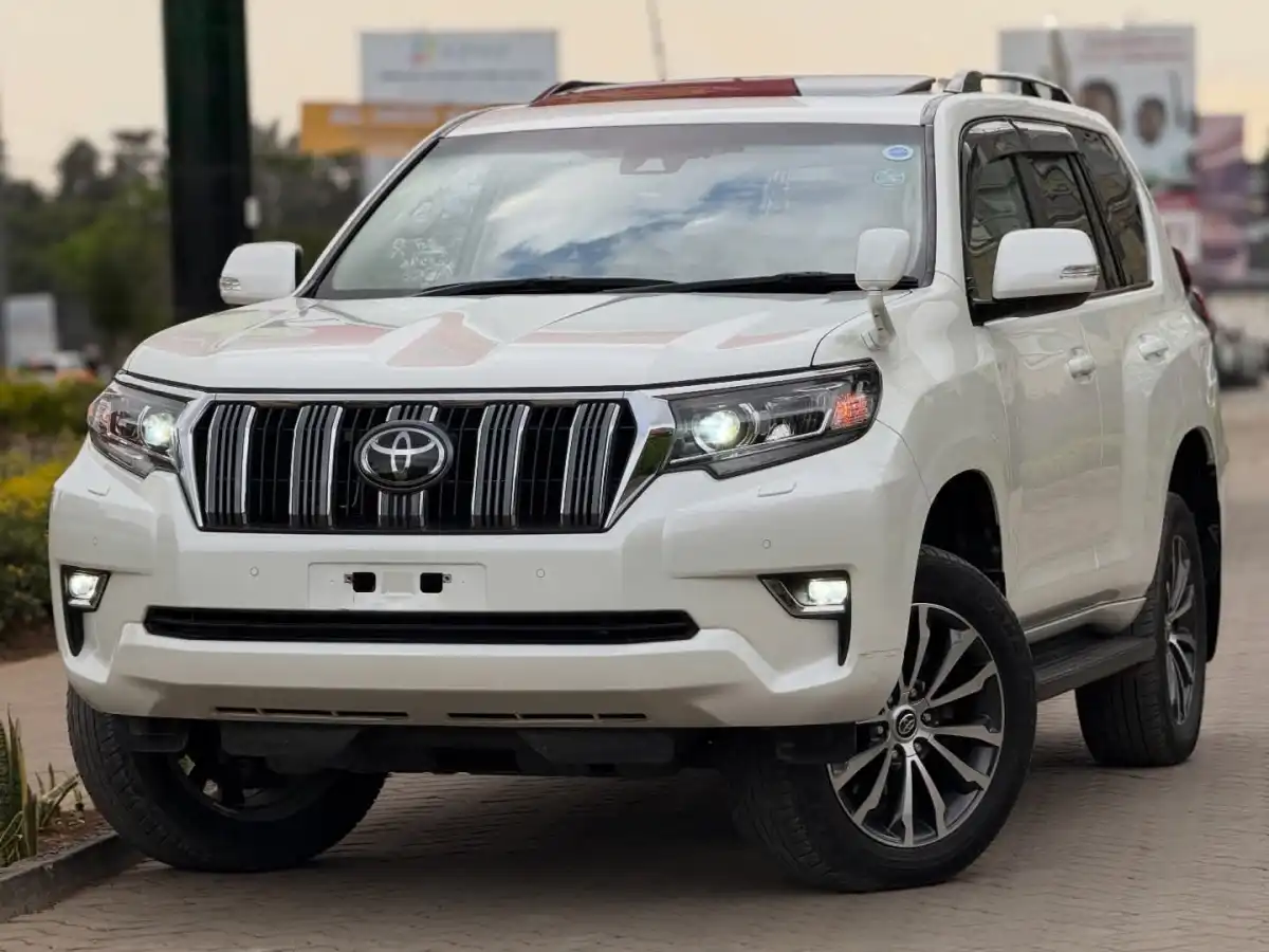 Toyota-LAND_CRUISER_PRADO-