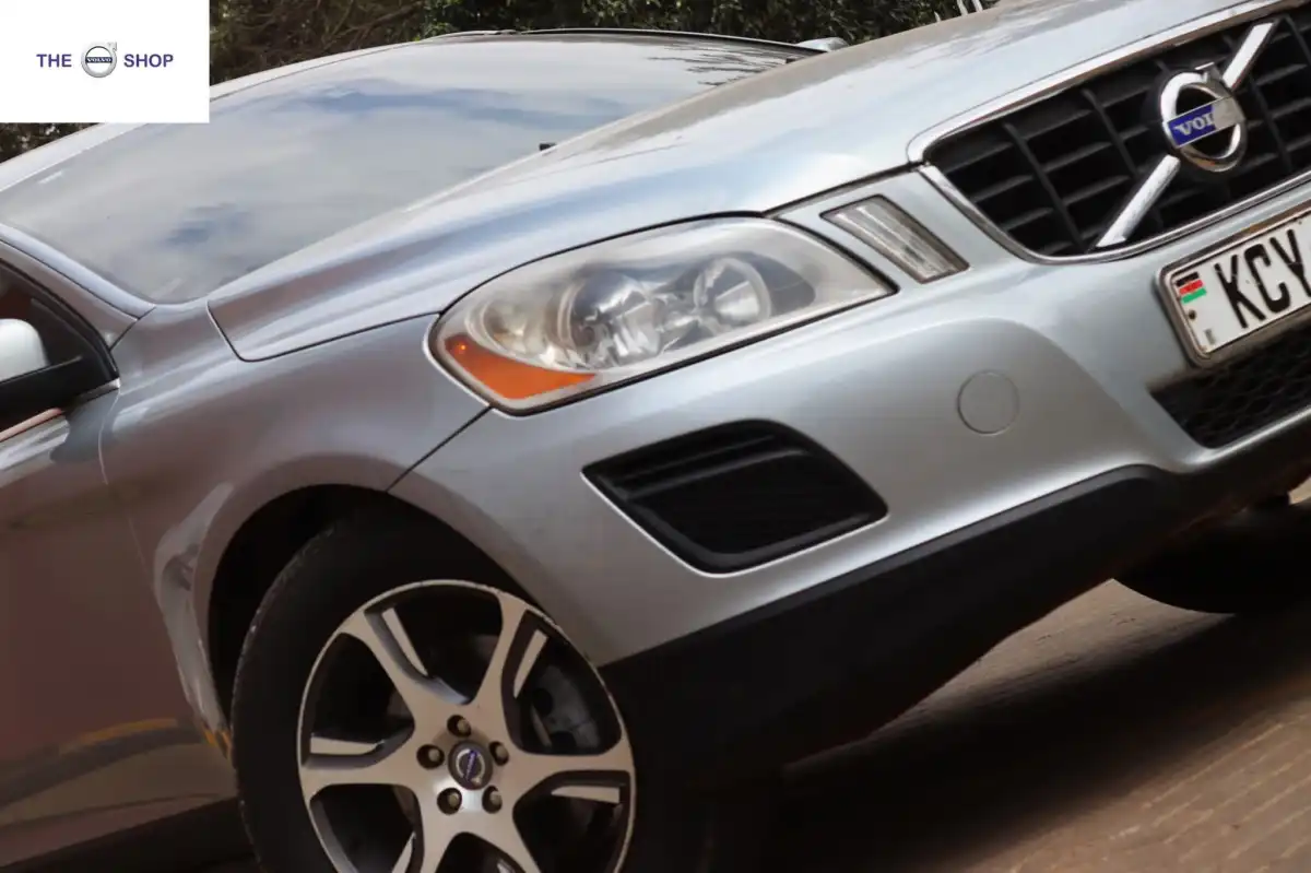 VOLVO-XC60-