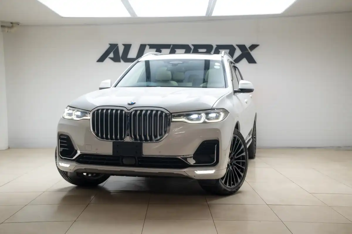 BMW-X7_xDrive_35d-