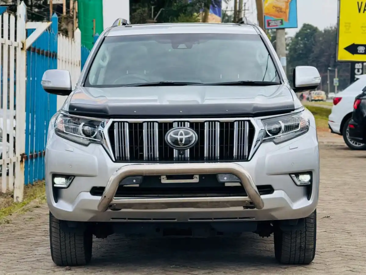 Toyota-Land_cruiser_Prado_VXL-