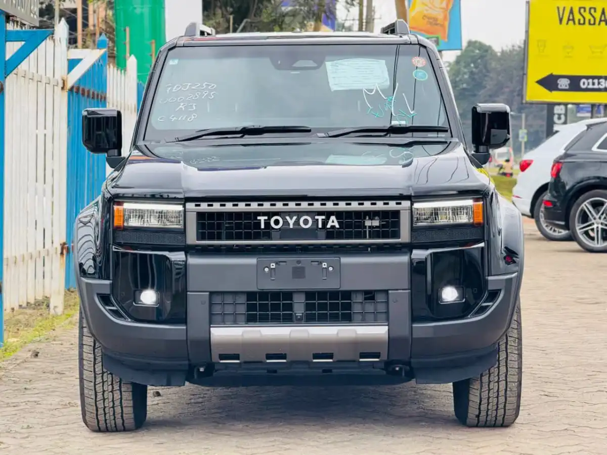 Toyota-Land_cruiser_Prado_J250-