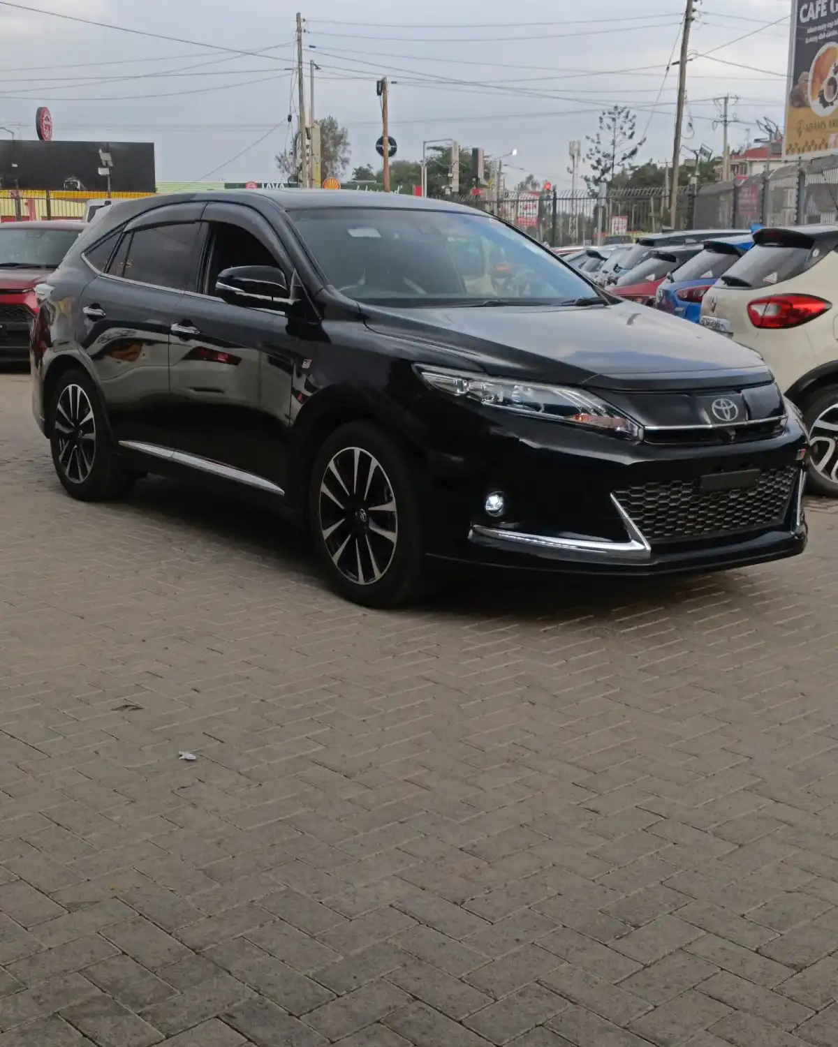 Toyota-Harrier-