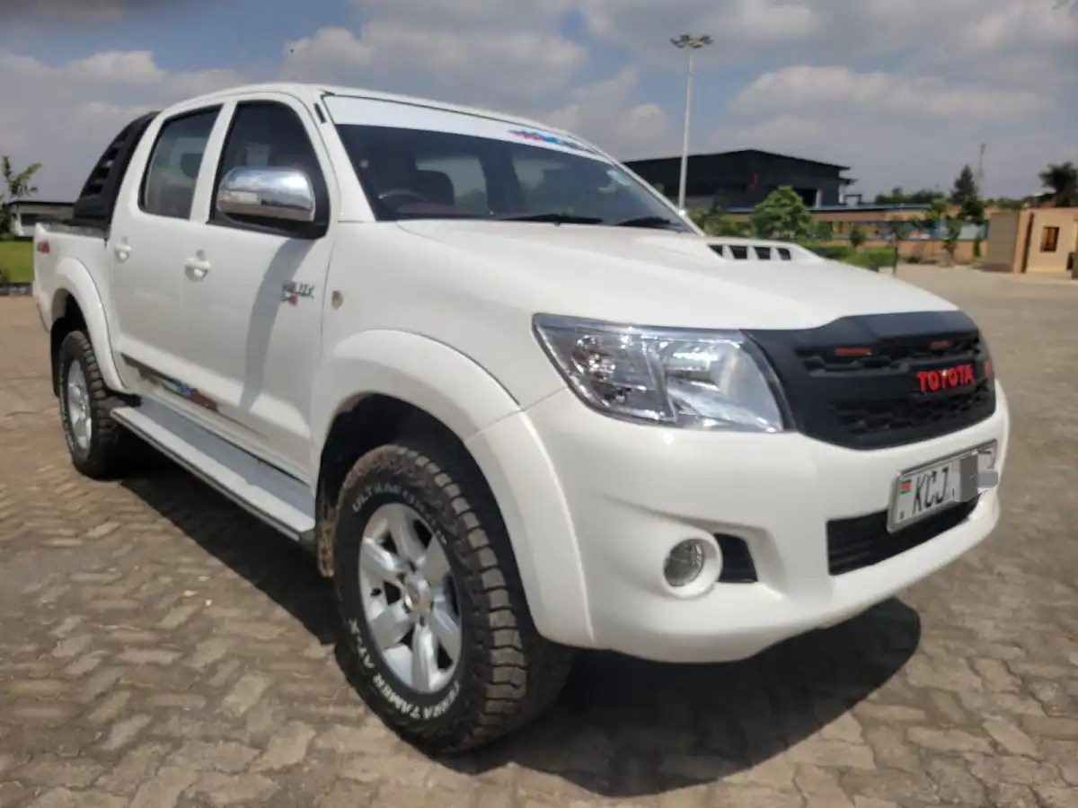 Toyota-Hilux-