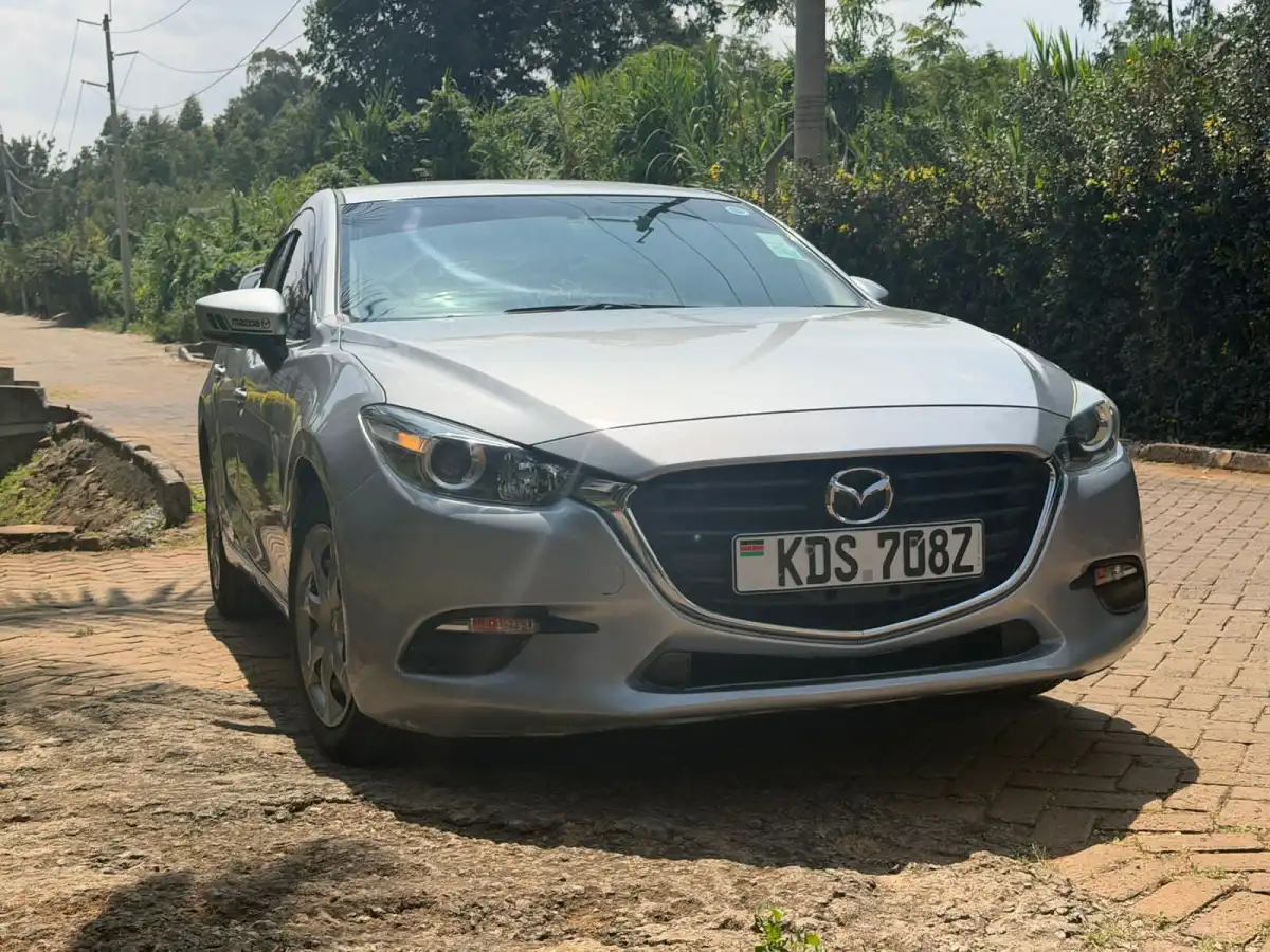 Mazda-Axela-