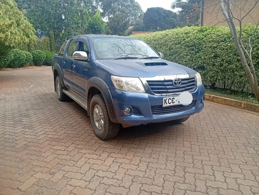 Toyota-Hilux-