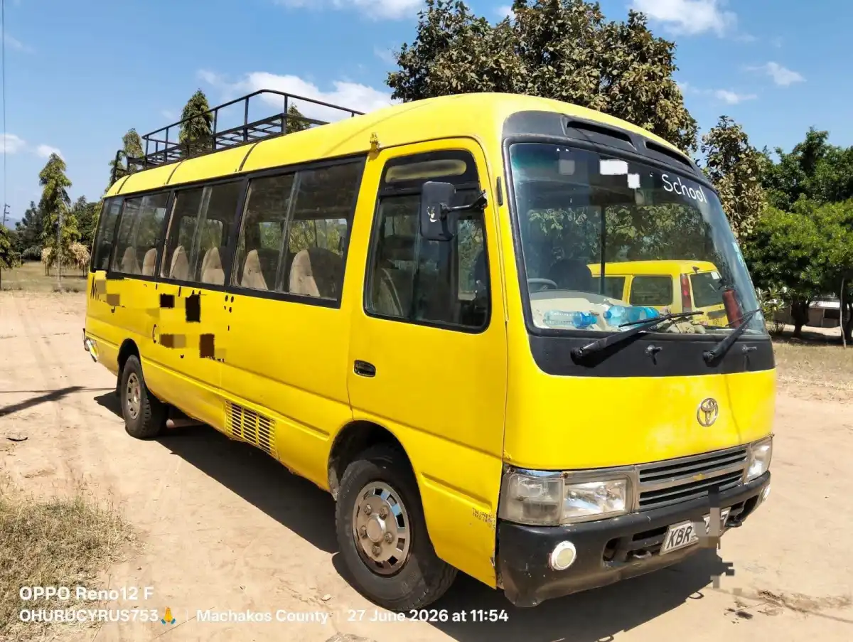 Toyota-Coaster-