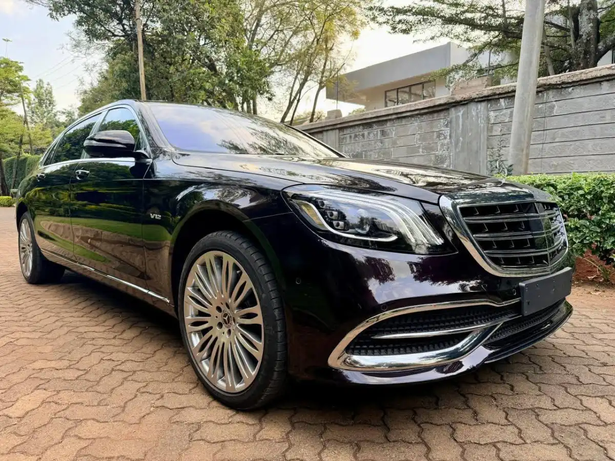 Mercedes_Benz-Maybach-