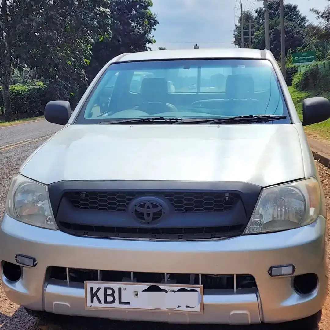 Toyota-Hilux-