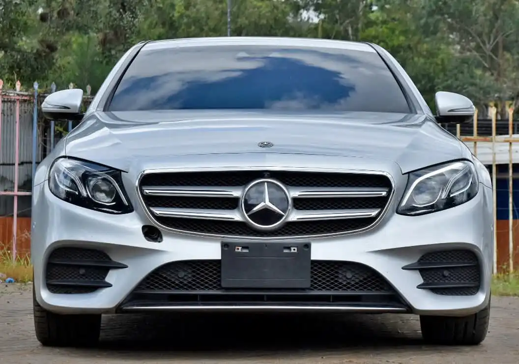 Mercedes_Benz-E250-